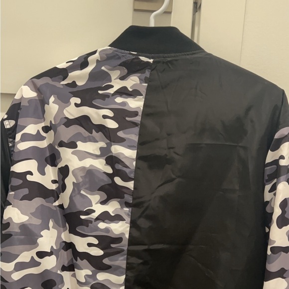 Limited Edition Burna Boy Bomber Jacket - Picture 3 of 3